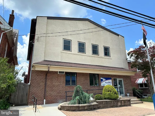 $1,300 | 427 Main Street, Red Hill, PA 18076