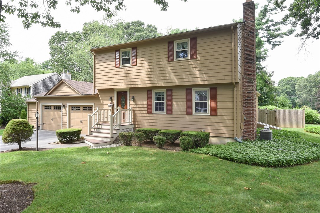 15 Peacock Road Warwick, RI 02886 - Photo 3 of 40