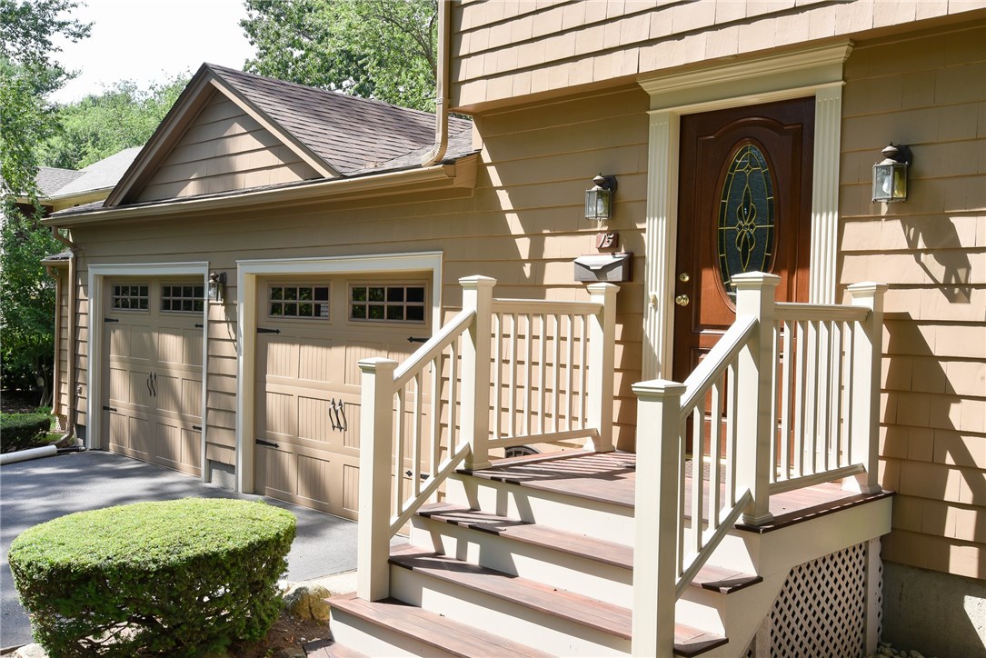 15 Peacock Road Warwick, RI 02886 - Photo 5 of 40