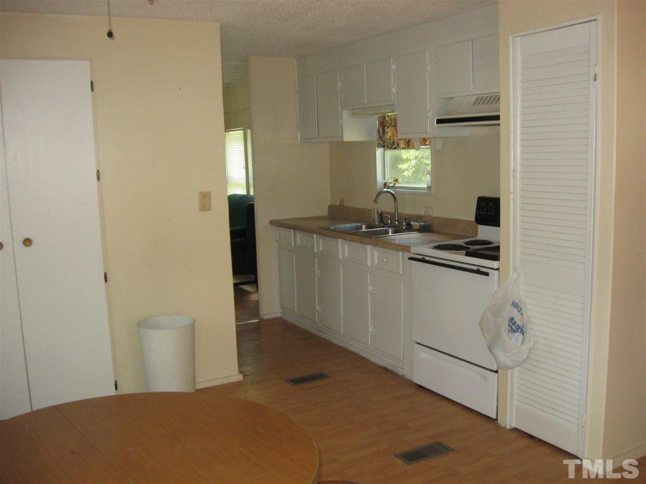 399 Phillips Road Selma, NC 27576 - Photo 3 of 7 Gallery Image 3