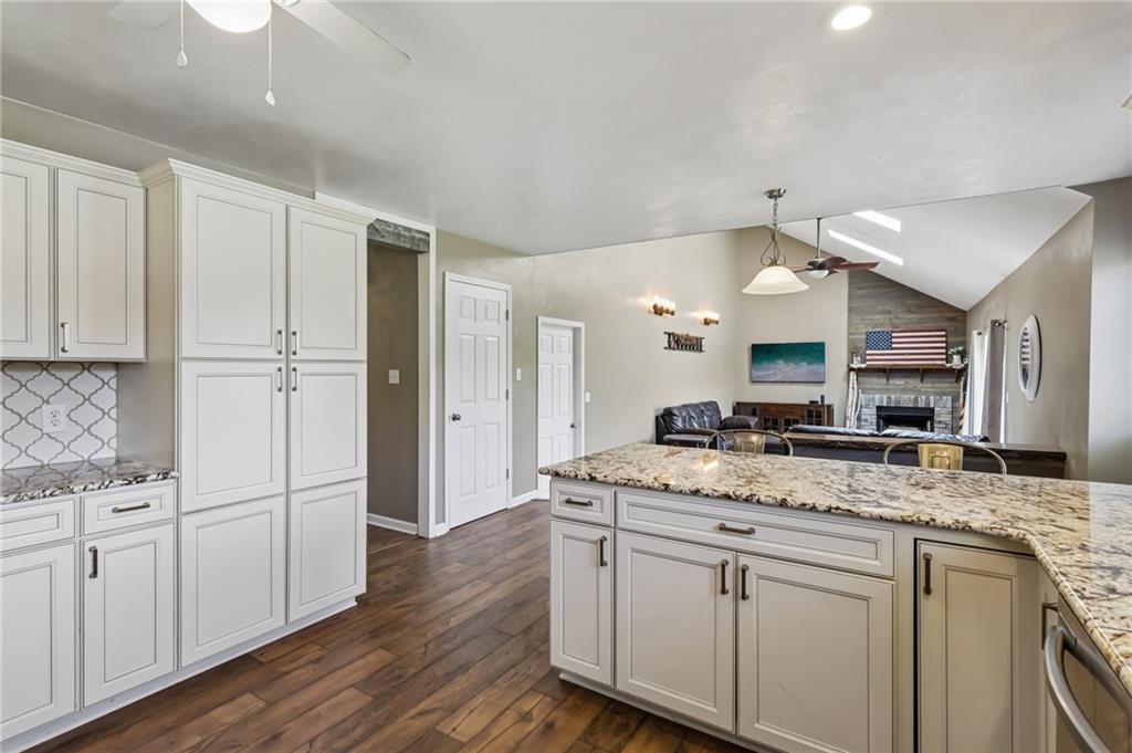 317 Fassinger Road Evans City, PA 16033 - Photo 8 of 35