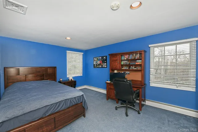 $1,595,000 | 17 Susan Lane, Dix Hills, NY 11746