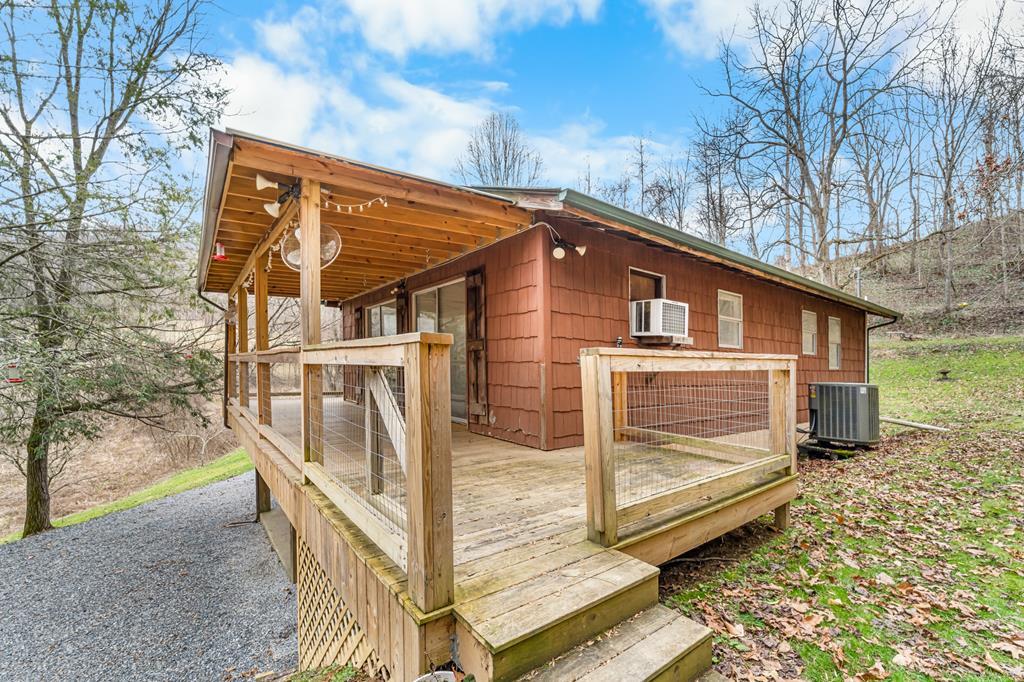 7463 Bobwhite Road Meadowview, VA 24361 - Photo 2 of 43 Gallery Image 2