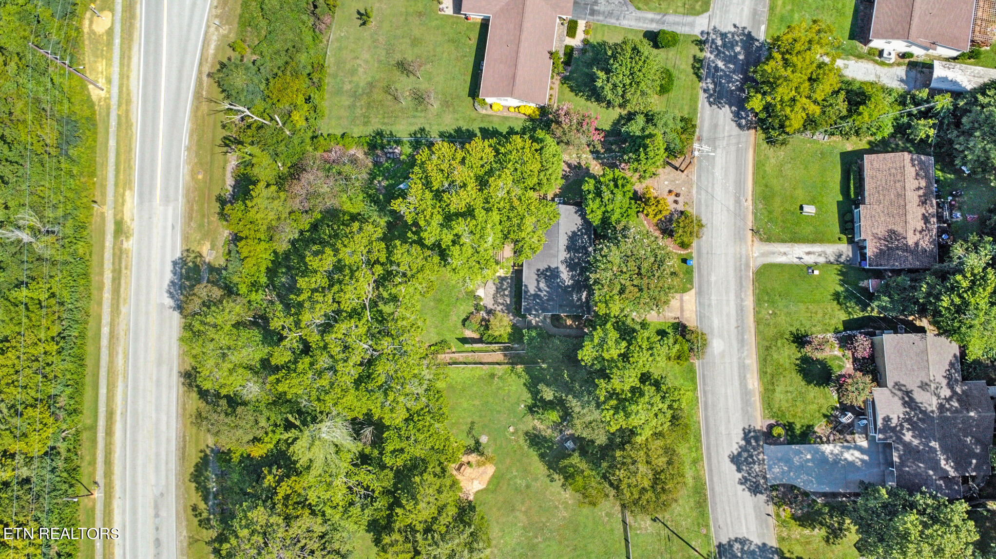 105 Culver Road Oak Ridge, TN 37830 - Photo 33 of 34 dji_0478-dji_0480