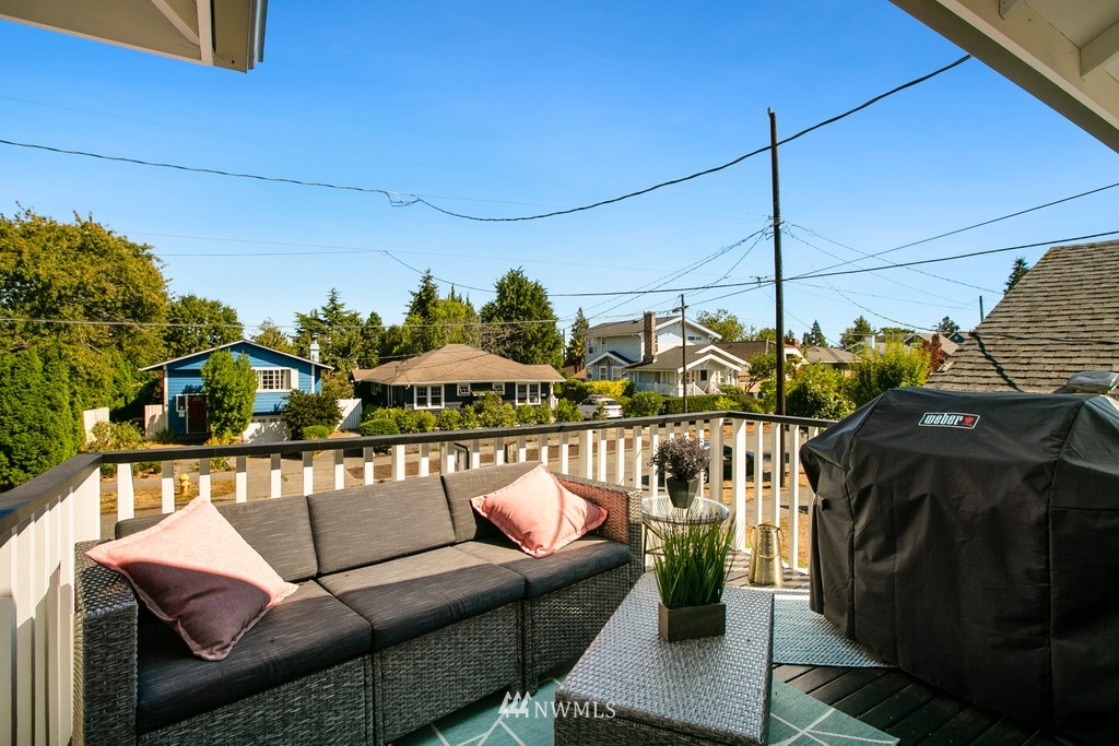 3239 Walnut Avenue Southwest Seattle, WA 98116 - Photo 25 of 26 Gallery Image 25