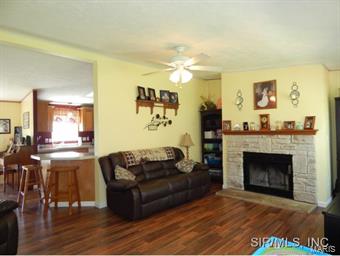 10550 Schuline Road Sparta, IL 62286 - Photo 2 of 24