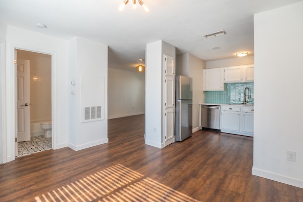 1740 Timber Ridge Road, Unit 128 Austin, TX 78741 - Photo 15 of 27