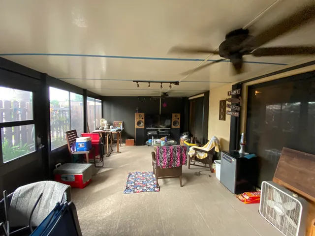 $2,500 | 1011 Springdale Circle, Palm Springs, FL 33461