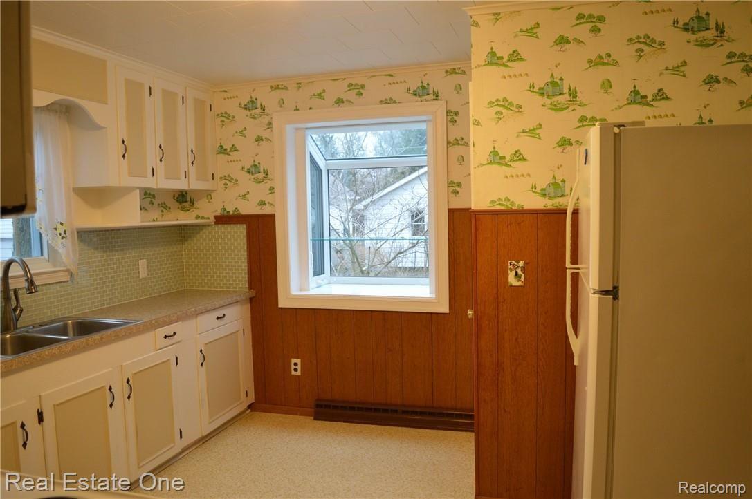 445 West Livingston Road Highland, MI 48357 - Photo 14 of 34 DSC_0607.JPG