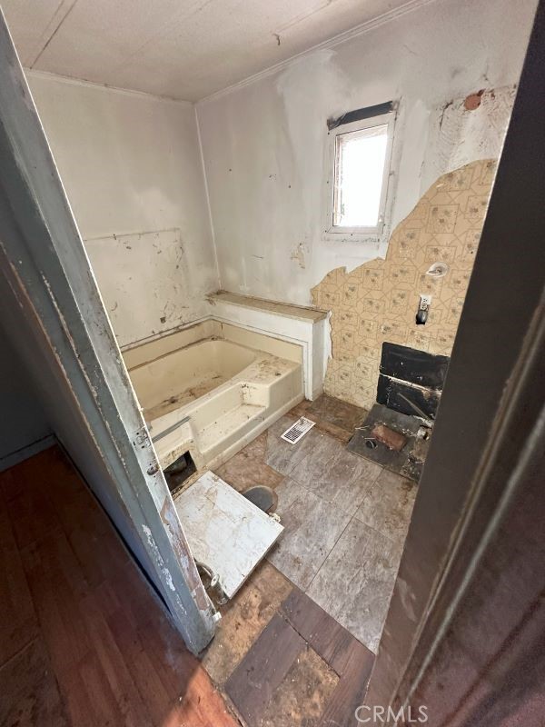 1070 Katherine Road Simi Valley, CA 93063 - Photo 14 of 17 a view of a living room