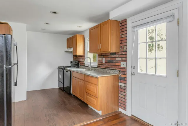 $3,800 | 74 Lakeshore Drive East, Carmel, NY 10512