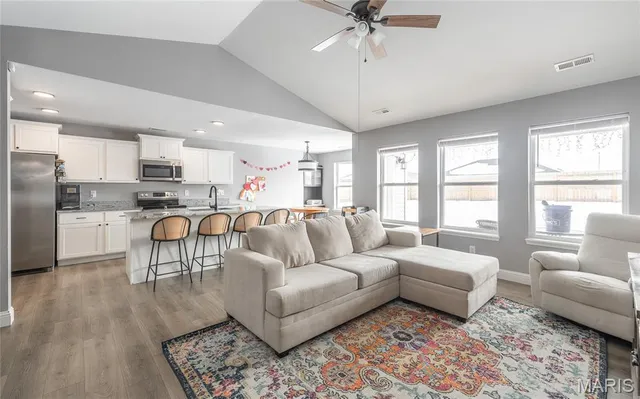 $282,000 | 179 Zeigenbein Road, St. Robert, MO 65584