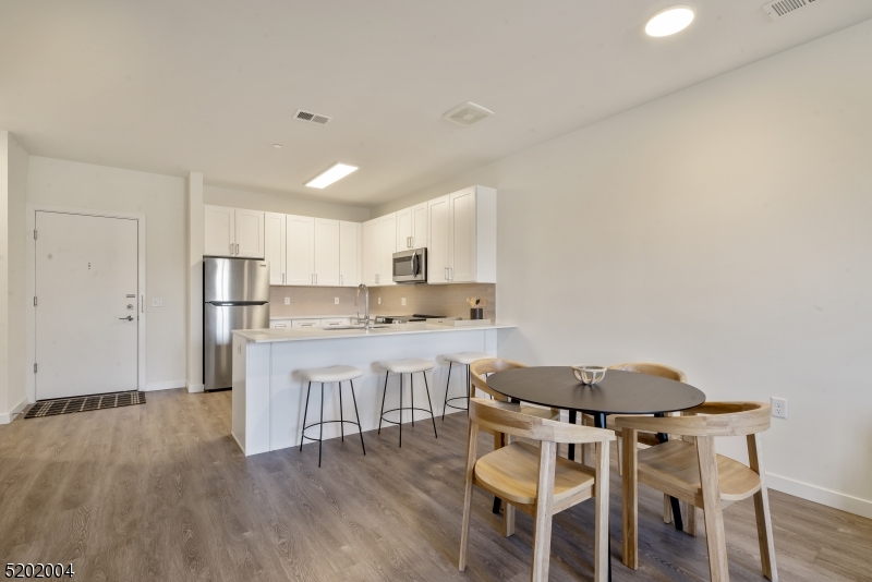 377 Summerhill Road, Unit STND East Brunswick, NJ 08816 - Photo 11 of 50