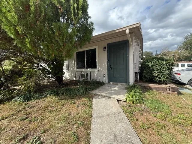 $895 | 8528 Channelview Circle, Tampa, FL 33614