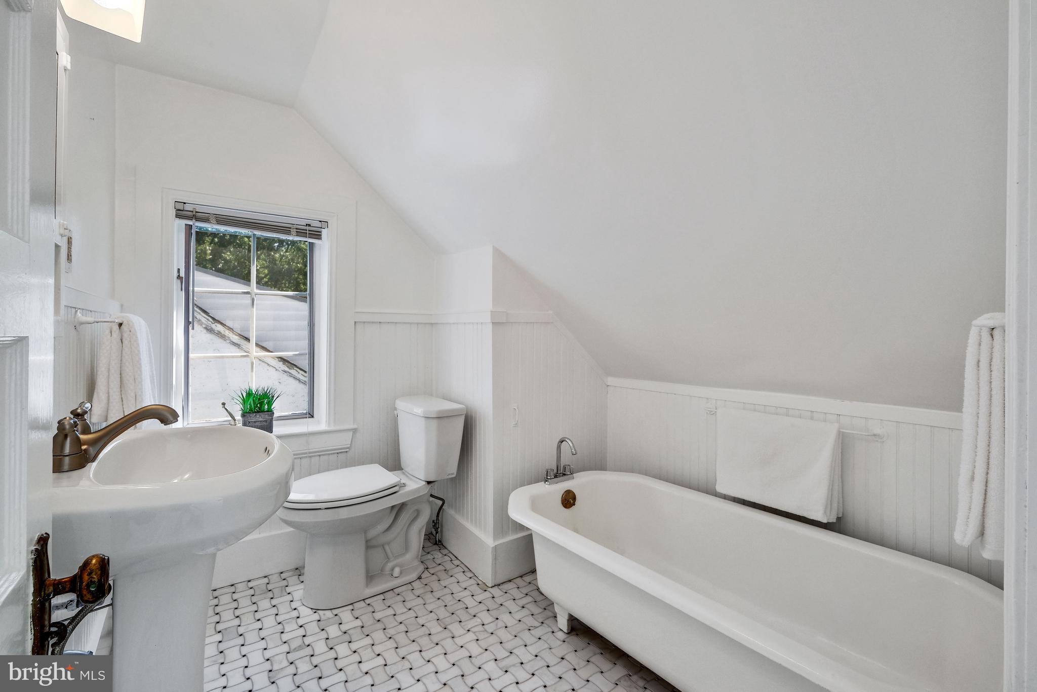 3530 Van Ness Street Northwest Washington, DC 20008 - Photo 29 of 59 Full Bath