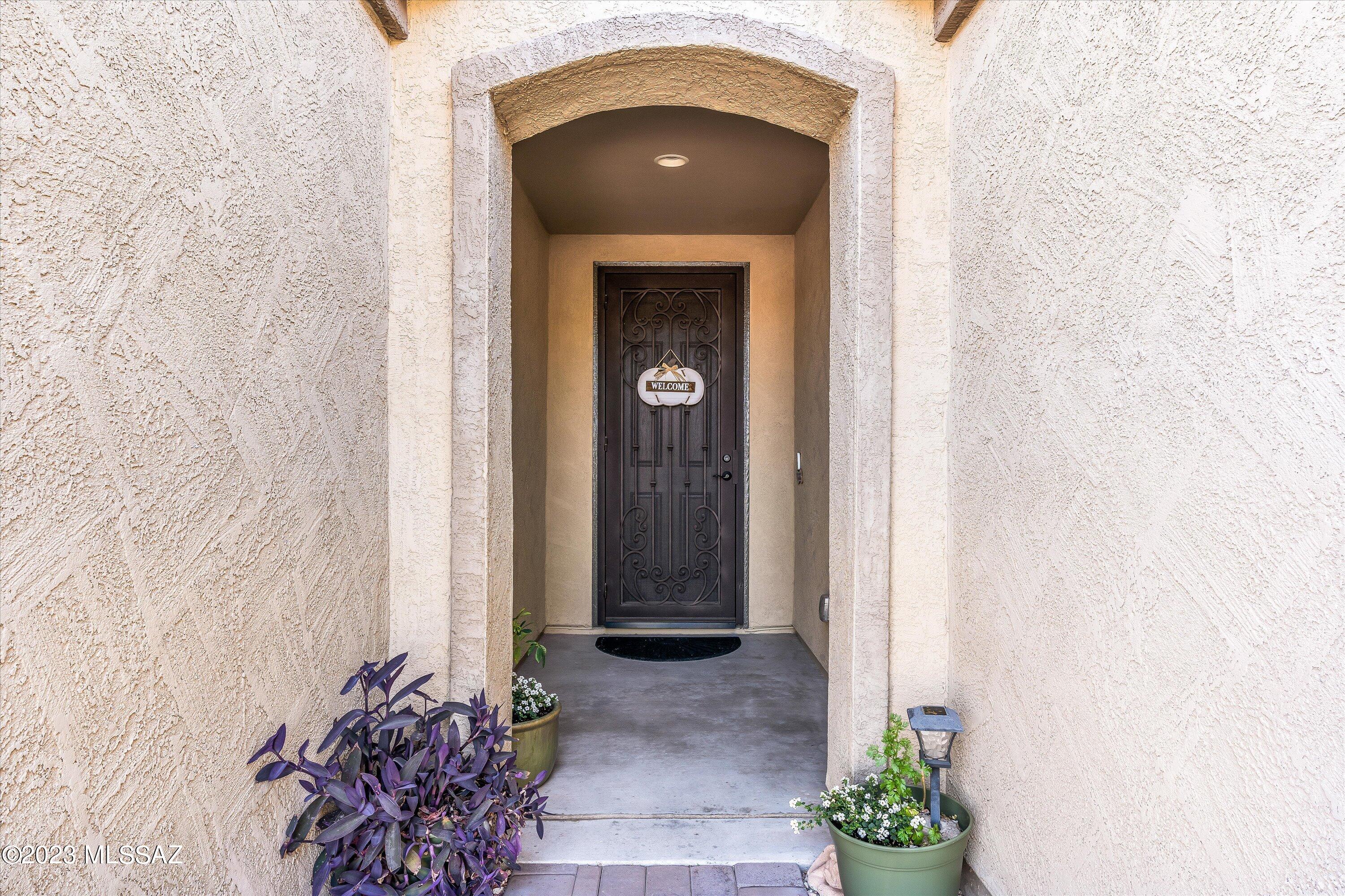 11905 North Raphael Way Marana, AZ 85742 - Photo 5 of 37 06-Front Entrance - Copy