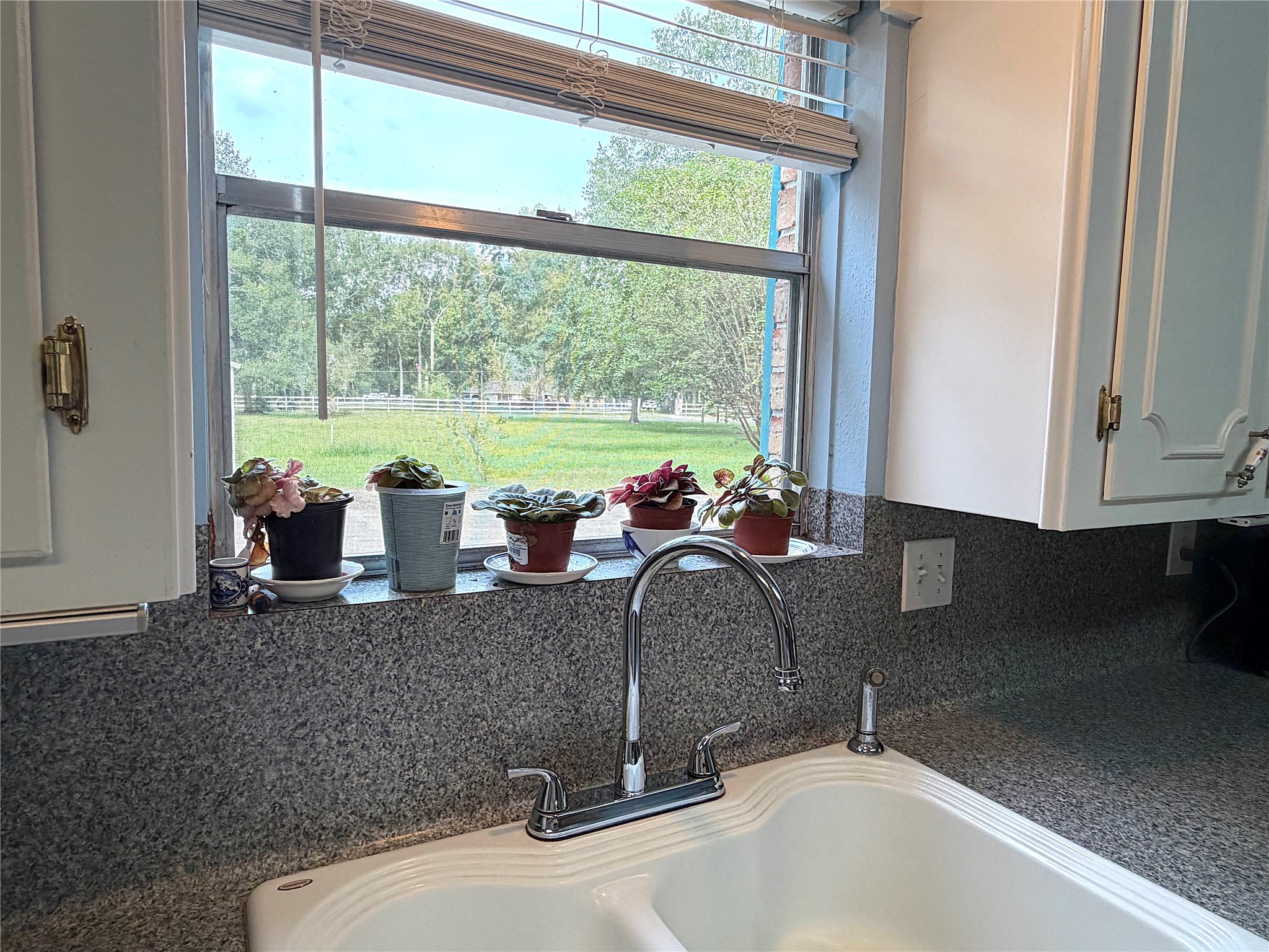 851 Oak Ridge Drive Cleveland, TX 77328 - Photo 10 of 24 Gallery Image 10