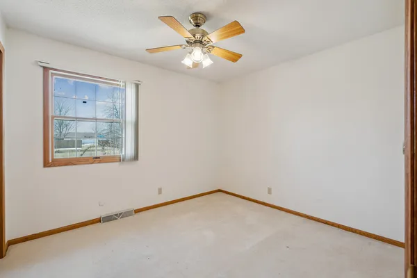 $299,000 | 1533 2nd Avenue, Camanche, IA 52730