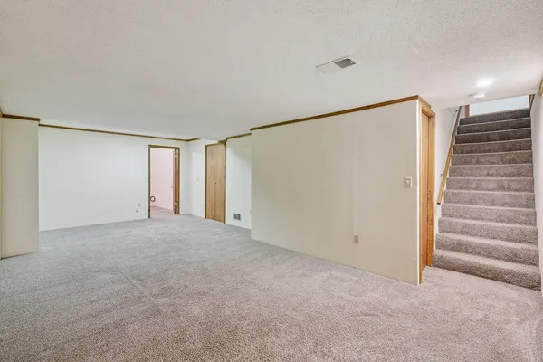 $299,000 | 1533 2nd Avenue, Camanche, IA 52730