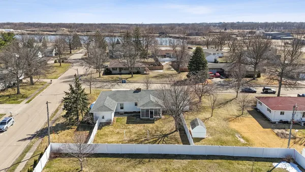 $299,000 | 1533 2nd Avenue, Camanche, IA 52730