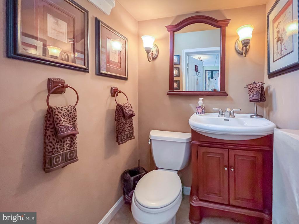 3504 Rhawn Street Philadelphia, PA 19136 - Photo 16 of 51 Powder Room