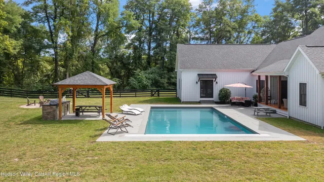 $2,700,000 | 5988 Highway 9H, Claverack, NY 12534