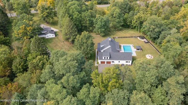 $2,700,000 | 5988 Highway 9H, Claverack, NY 12534