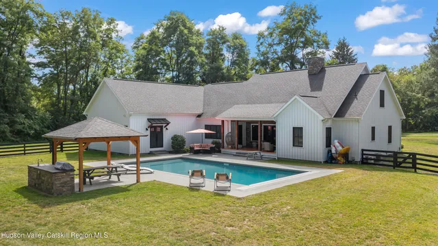 $2,700,000 | 5988 Highway 9H, Claverack, NY 12534