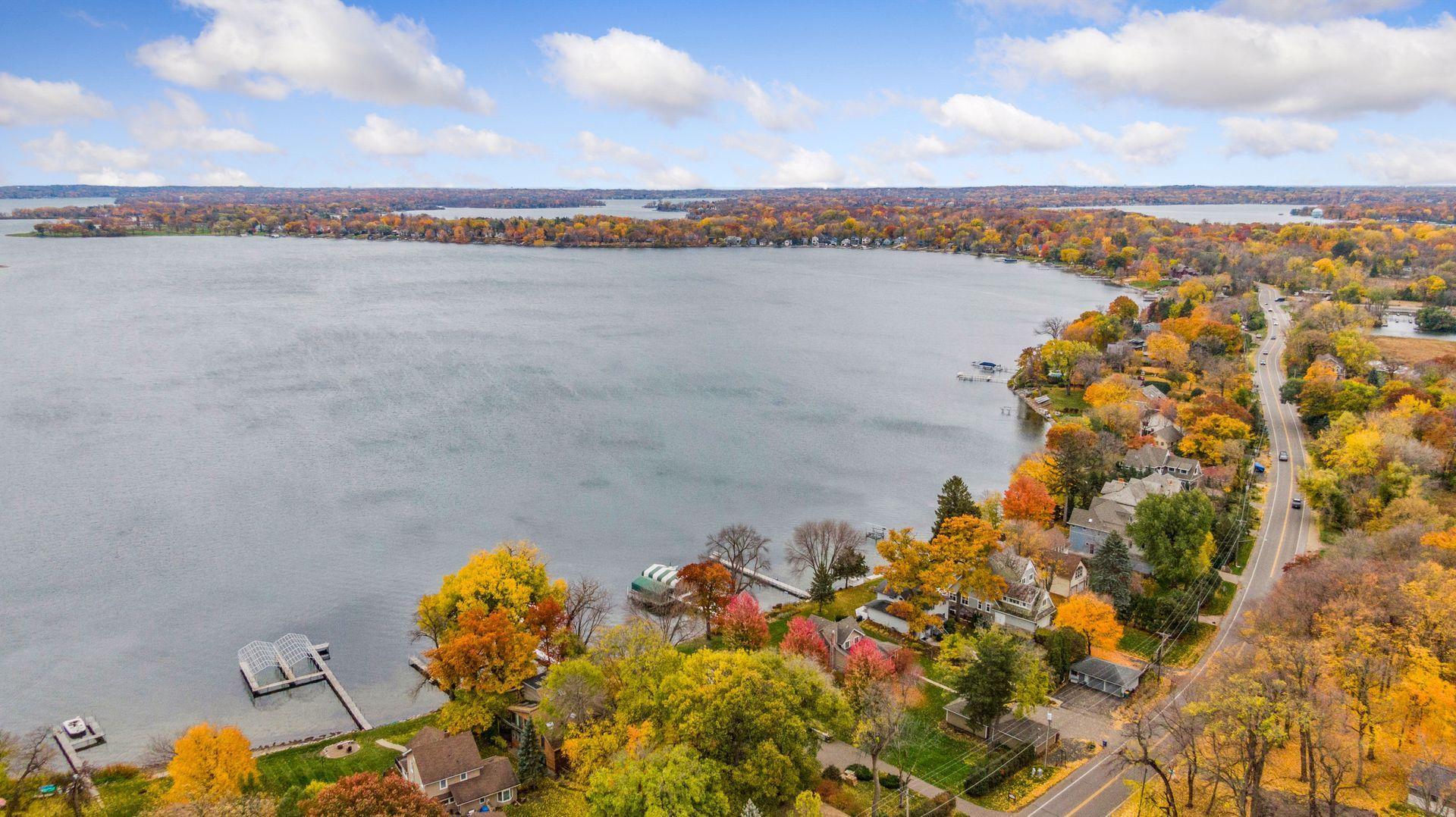 1650 Shadywood Road Wayzata, MN 55391 - Photo 4 of 5