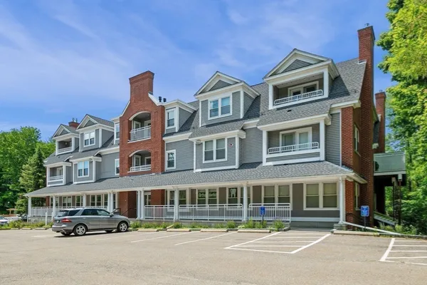 $609,000 | 1732 Main Street, Unit 205, Concord, MA 01742