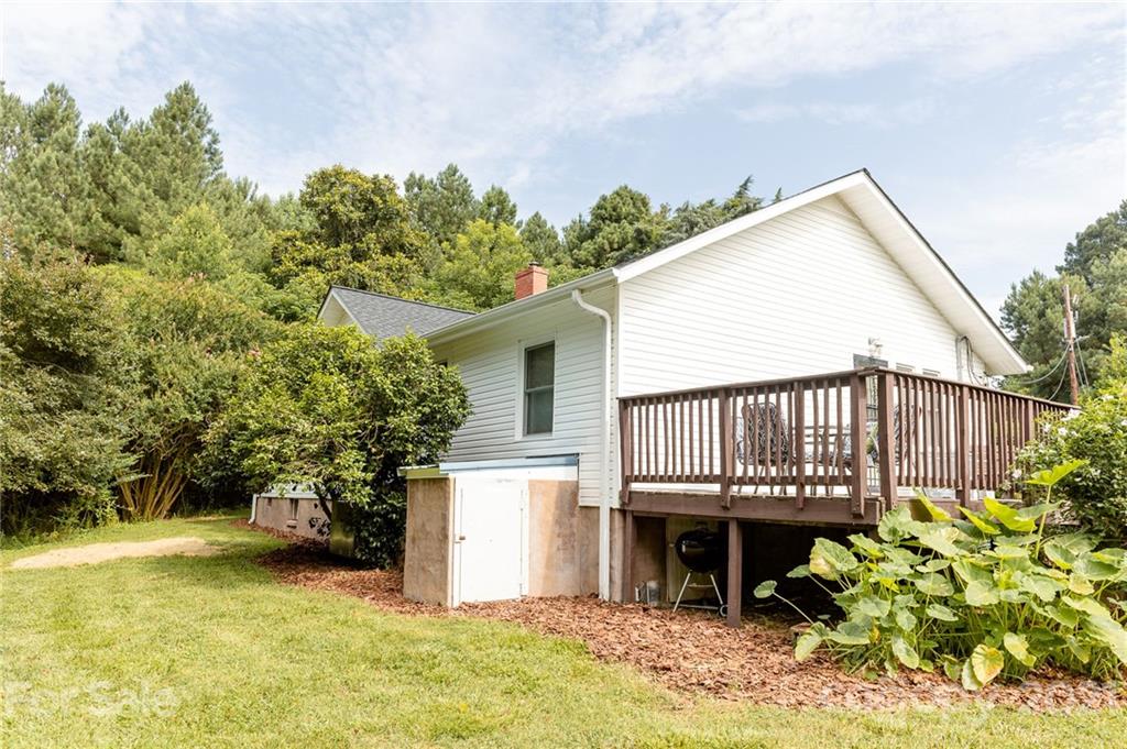 35114 Lowder Road New London, NC 28127 - Photo 8 of 36 Gallery Image 8