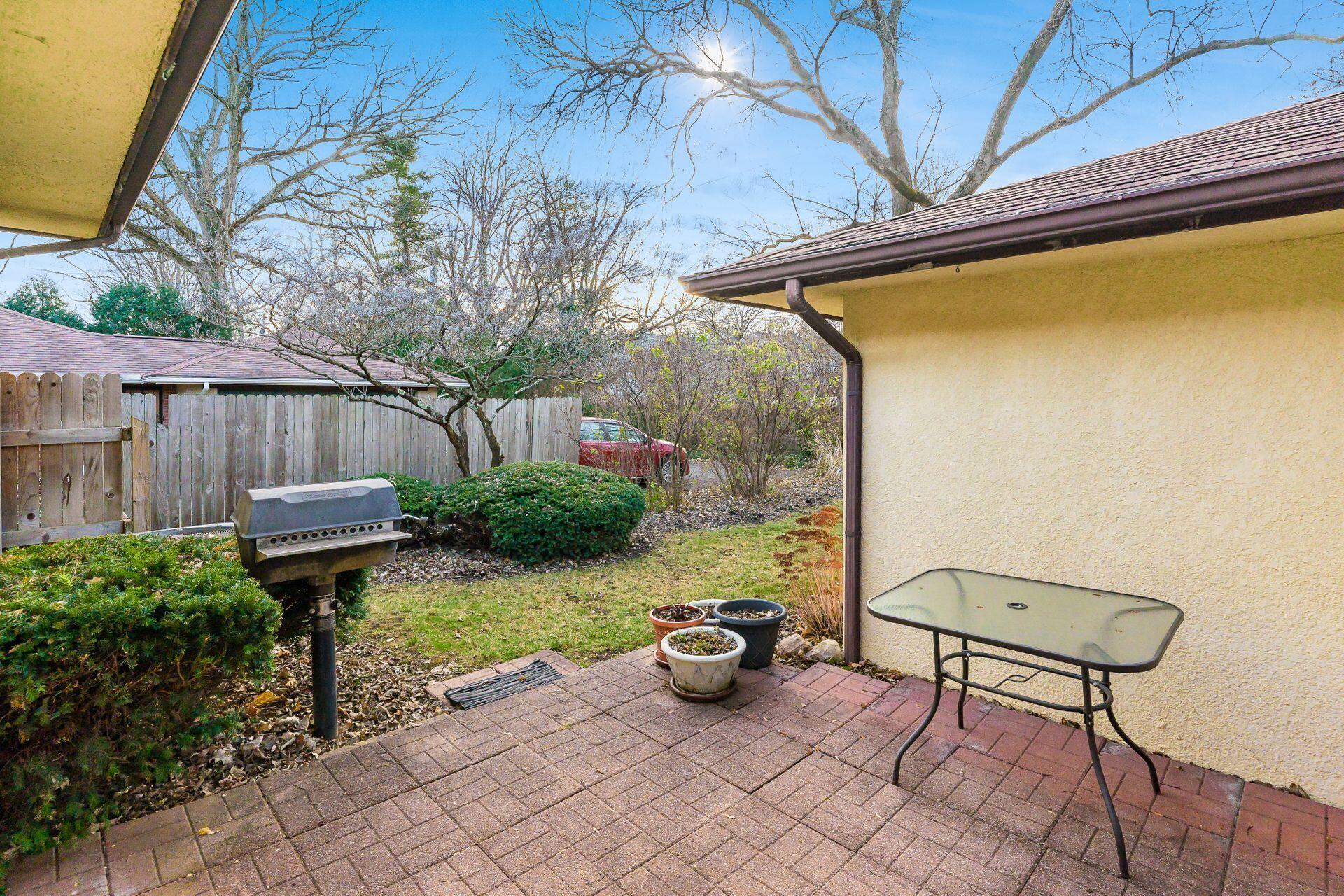 71 North Merkle Road Columbus, OH 43209 - Photo 48 of 66 Patio