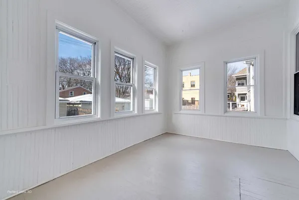 $2,950 | 1122 Sherman Avenue, Unit 2, Evanston, IL 60202