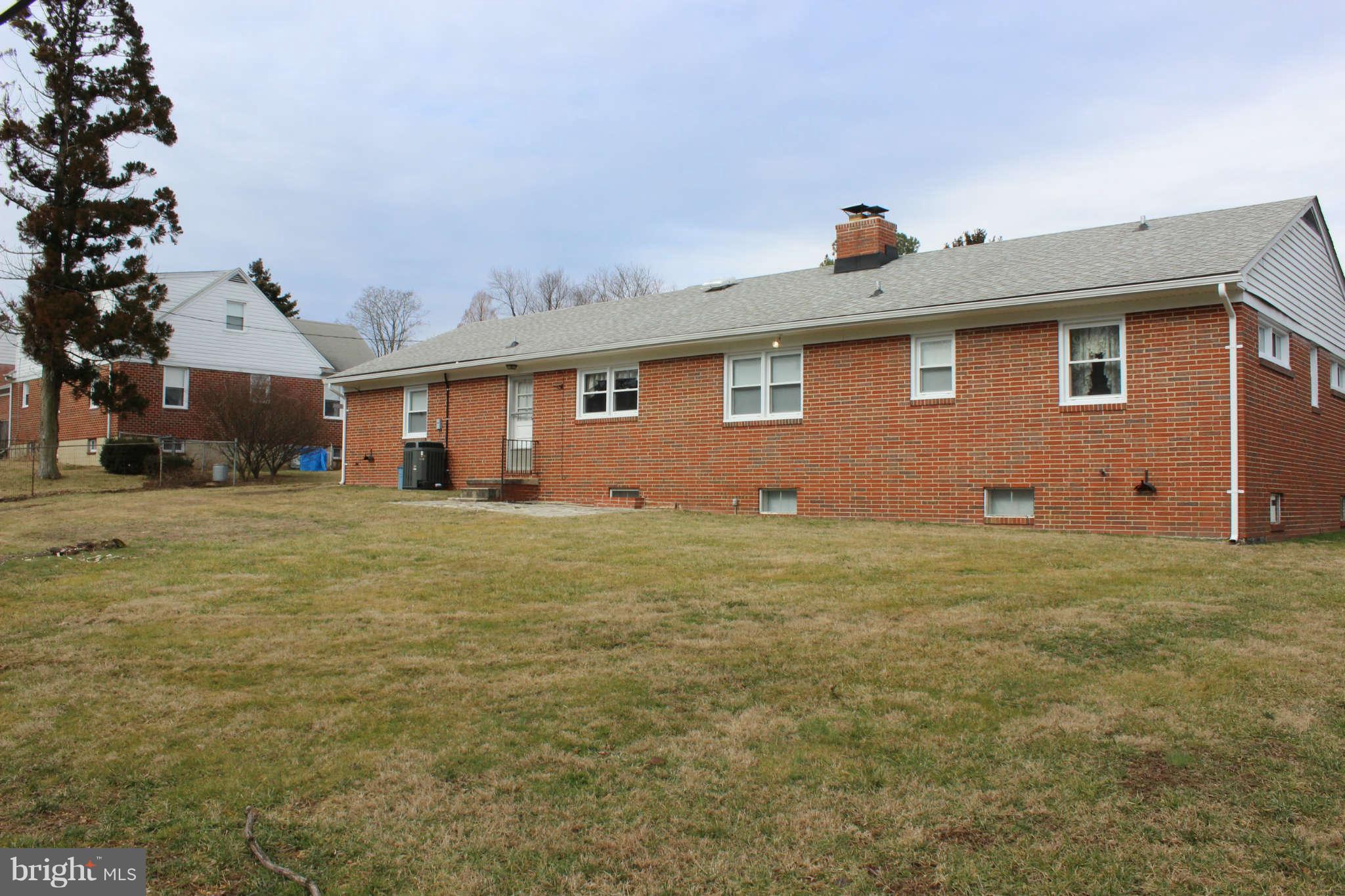 10111 Tipperary Road Baltimore, MD 21234 - Photo 20 of 23 Exterior (Rear)