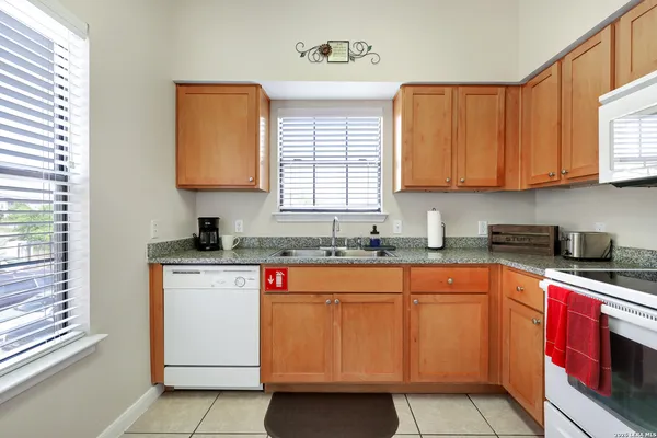 $265,000 | 6160 Eckhert Road, Unit 1721, San Antonio, TX 78240
