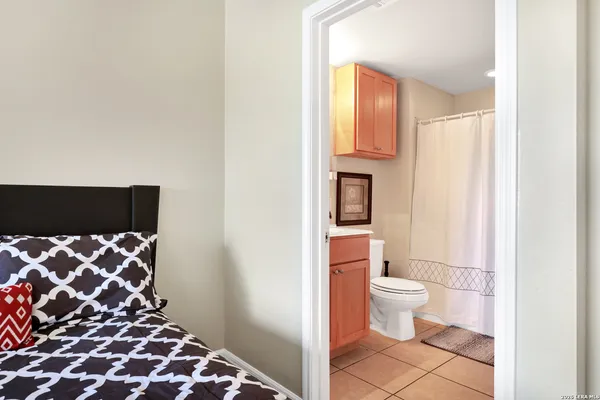 $265,000 | 6160 Eckhert Road, Unit 1721, San Antonio, TX 78240