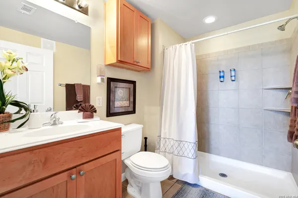 $265,000 | 6160 Eckhert Road, Unit 1721, San Antonio, TX 78240