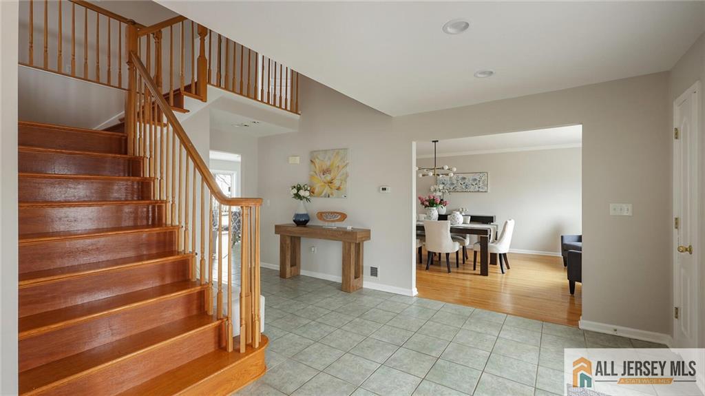 4 Maureen Court Edison, NJ 08820 - Photo 12 of 51
