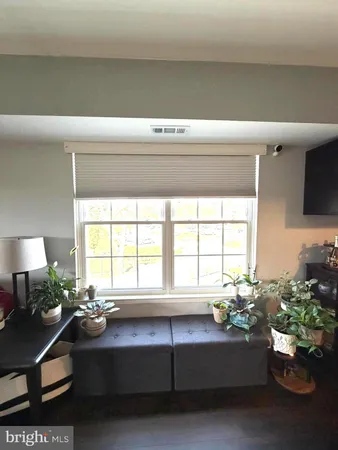 $264,900 | 290 Drummers Lane, Unit 290, Wayne, PA 19087