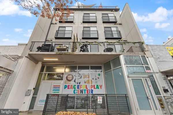 $2,400 | 3110 Georgia Avenue Northwest, Unit 403, Washington, DC 20010