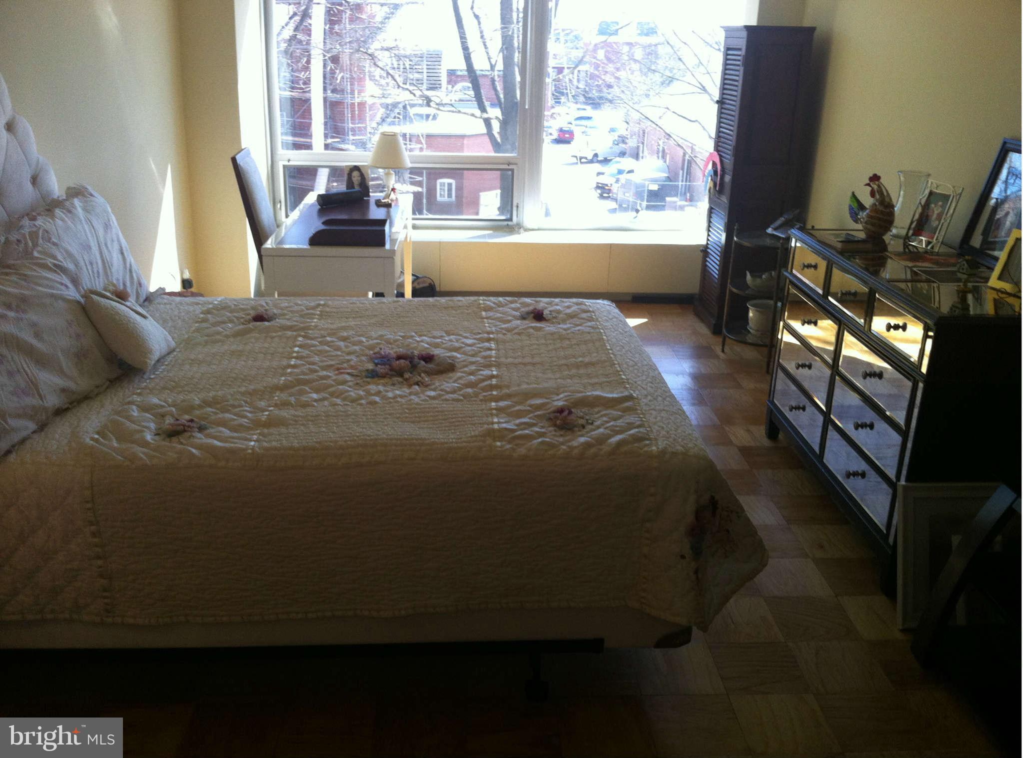 1435 4th Street Southwest, Unit B211 Washington, DC 20024 - Photo 16 of 30 Bath (Master)