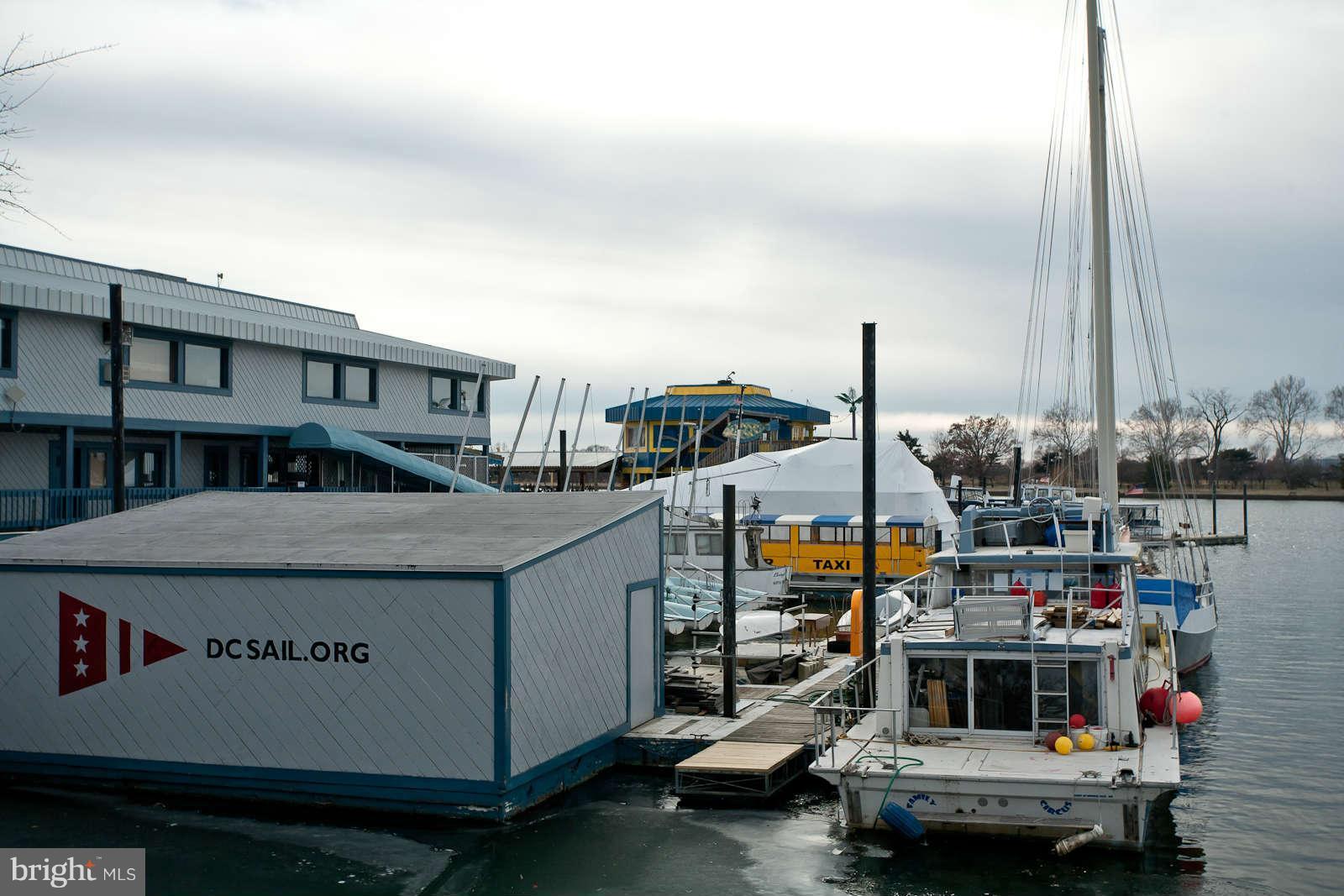 1435 4th Street Southwest, Unit B211 Washington, DC 20024 - Photo 26 of 30 Community