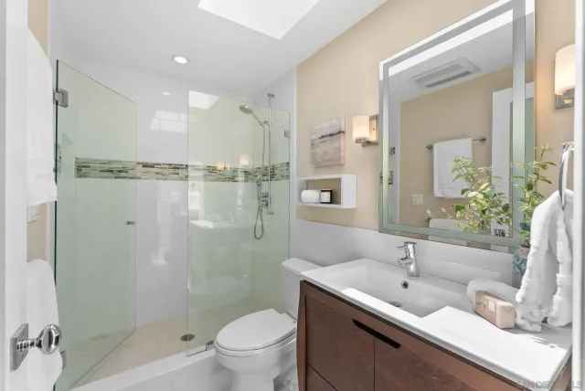 $900,000 | 3127 Vista Rica, Carlsbad, CA 92009