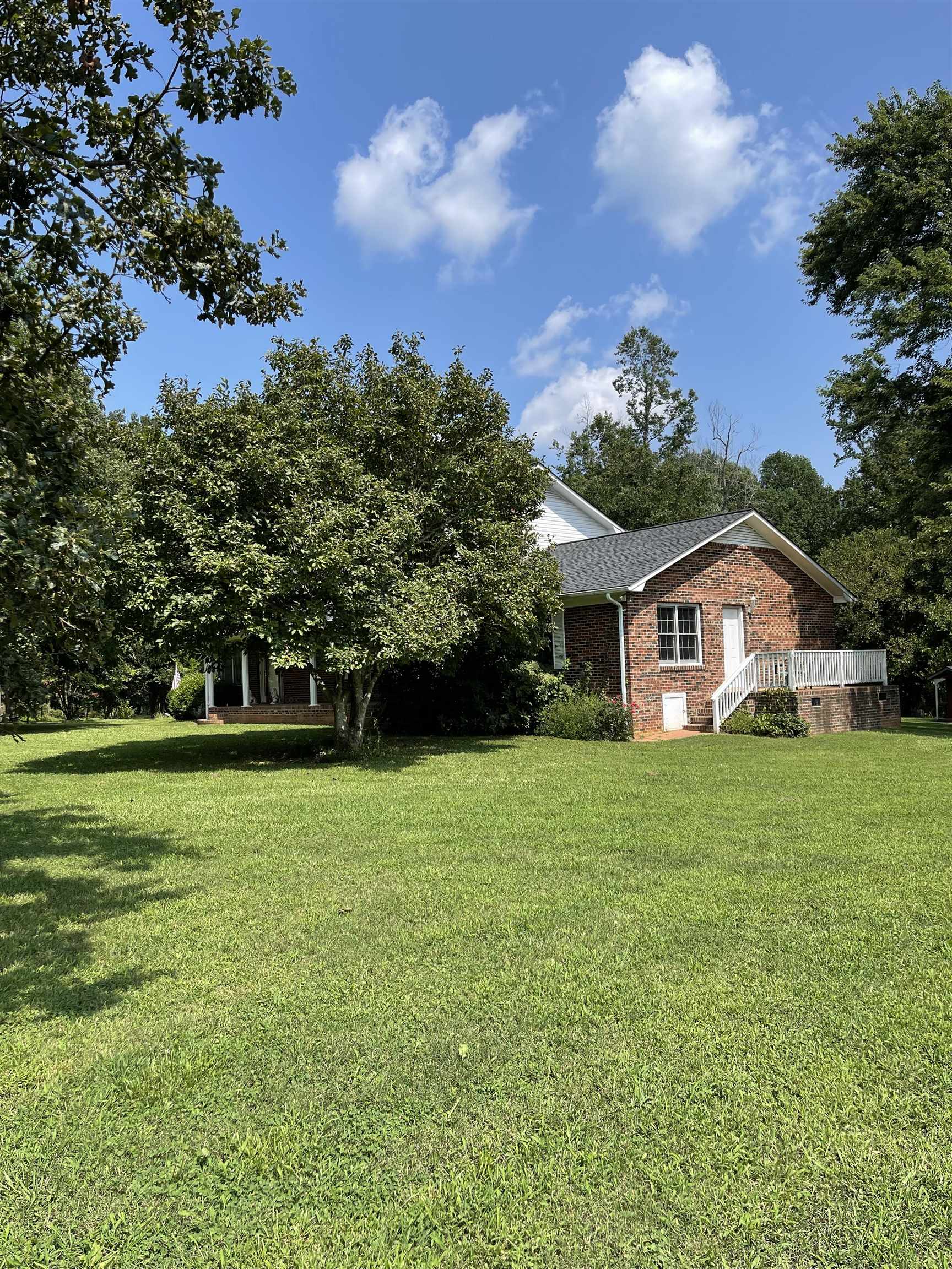 271 Buck Seay Road Boiling Springs, SC 29316 - Photo 2 of 36