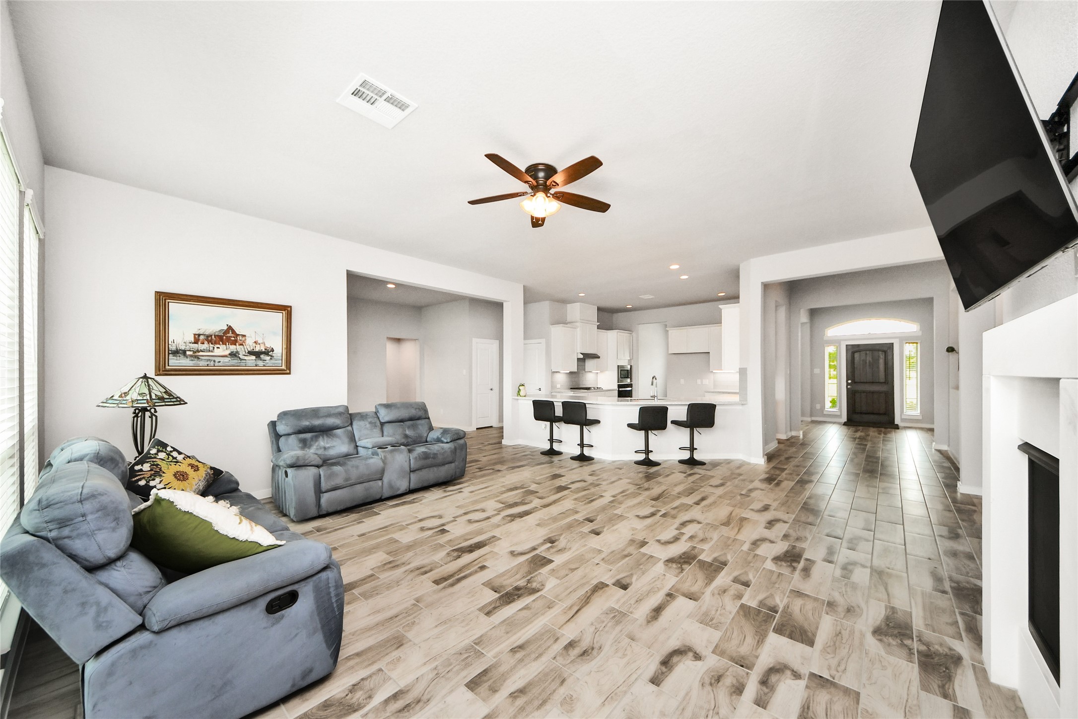 1577 Elm Place Angleton, TX 77515 - Photo 18 of 45
