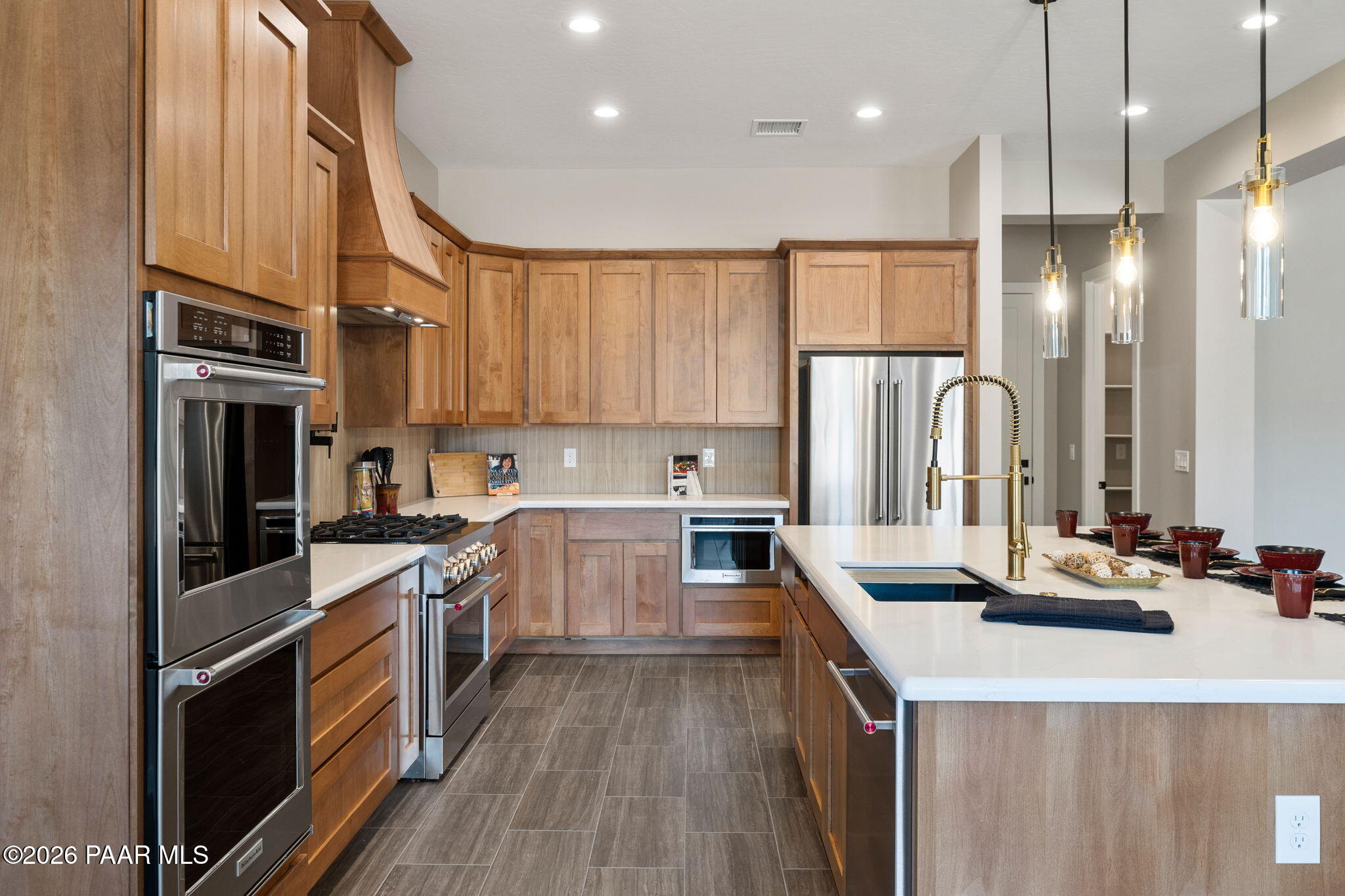 9529 North Bridle Ridge Road Prescott, AZ 86305 - Photo 15 of 43 14-Kitchen 1