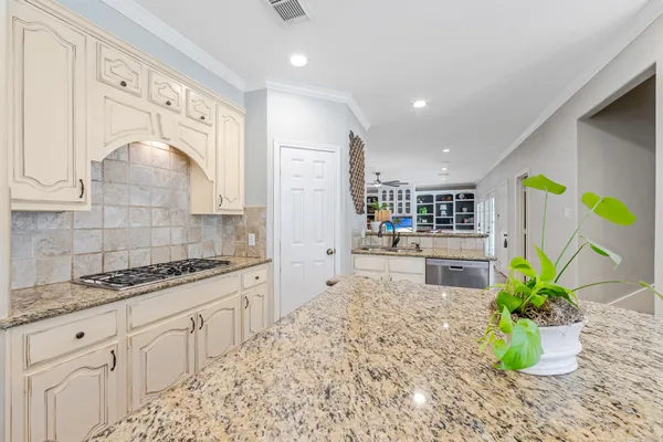 $925,000 | 13303 Lost Creek Road, Tomball, TX 77375