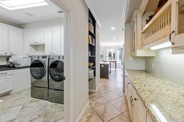 $925,000 | 13303 Lost Creek Road, Tomball, TX 77375