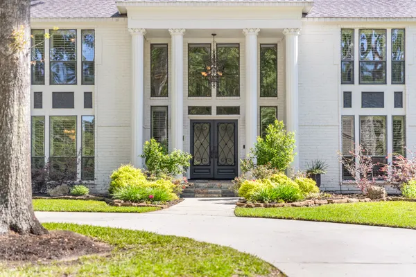 $925,000 | 13303 Lost Creek Road, Tomball, TX 77375