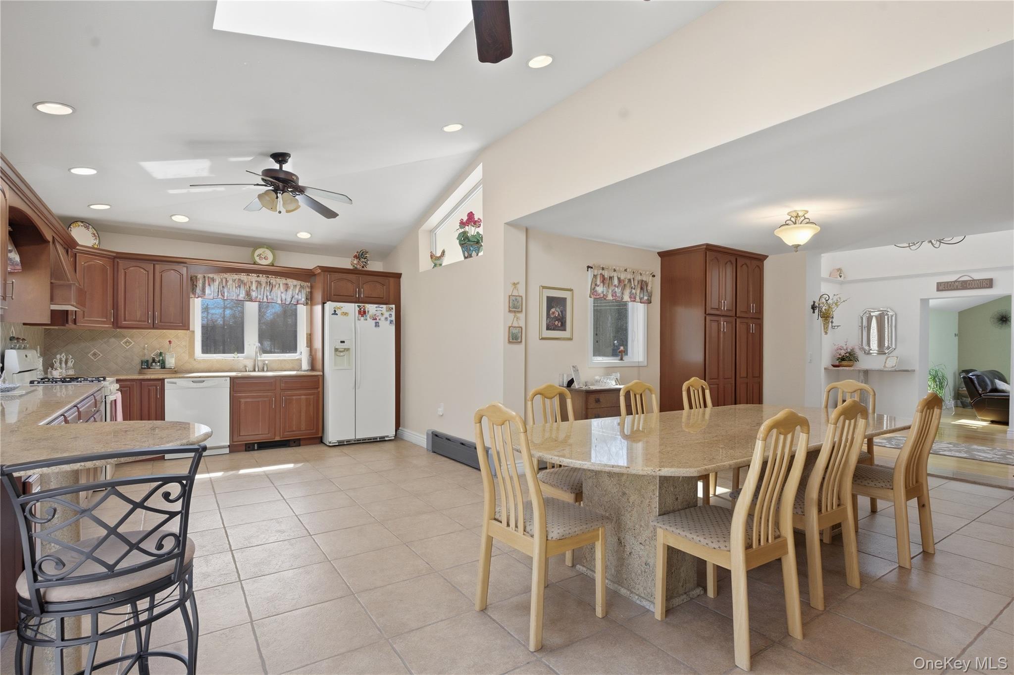 801 Albany Post Road Gardiner, NY 12561 - Photo 12 of 39